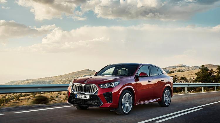 BMW iX2 ELECTRIC HATCHBACK 230kW xDrive30 M Sport 65kWh 5dr Auto