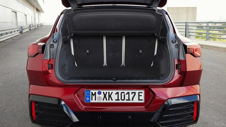BMW iX2 ELECTRIC HATCHBACK 230kW xDrive30 M Sport 65kWh 5dr Auto
