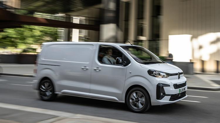 CITROEN DISPATCH M DIESEL SPECIAL EDITION 2.2 D 180ps Van VTR EAT8