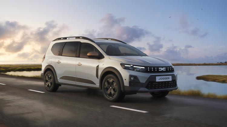 DACIA JOGGER ESTATE 1.8 HEV Extreme 5dr Auto