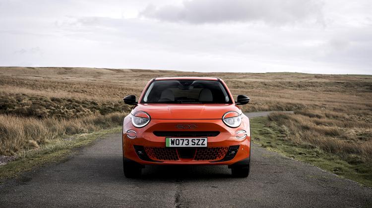 FIAT 600e ELECTRIC HATCHBACK 115kW La Prima 54kWh 5dr Auto