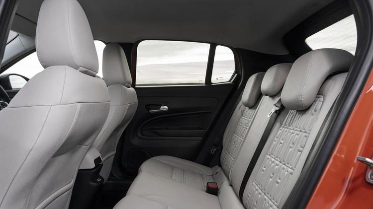 FIAT 600e ELECTRIC HATCHBACK 115kW La Prima 54kWh 5dr Auto