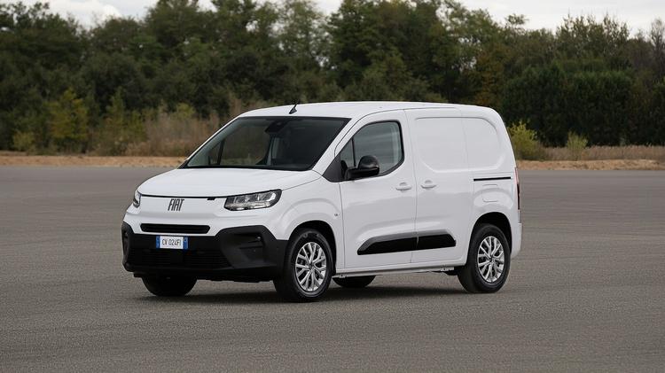 FIAT DOBLO L2 DIESEL 1.5 Multijet 130 H1 Van Primo Auto