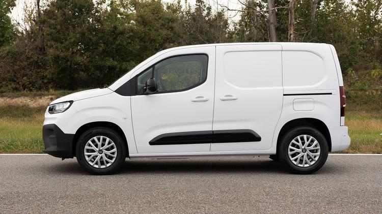 FIAT E-DOBLO L1 100kW 50kWh H1 Van Primo Auto