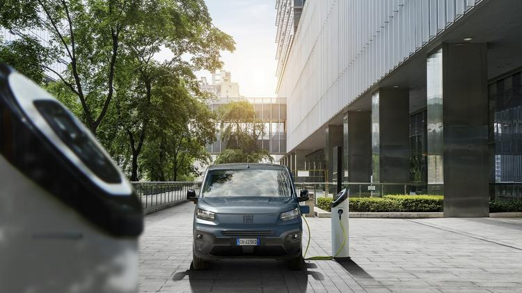 FIAT E-DOBLO L1 100kW 50kWh H1 Van Primo Auto