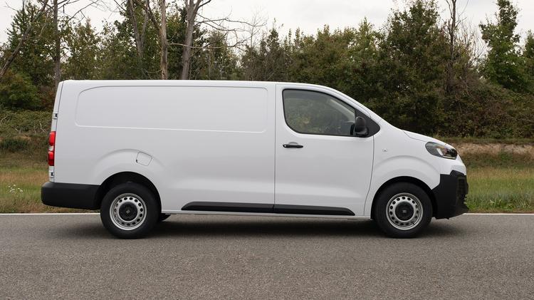 FIAT E-SCUDO XL 100kW 75kWh Crew Van Auto