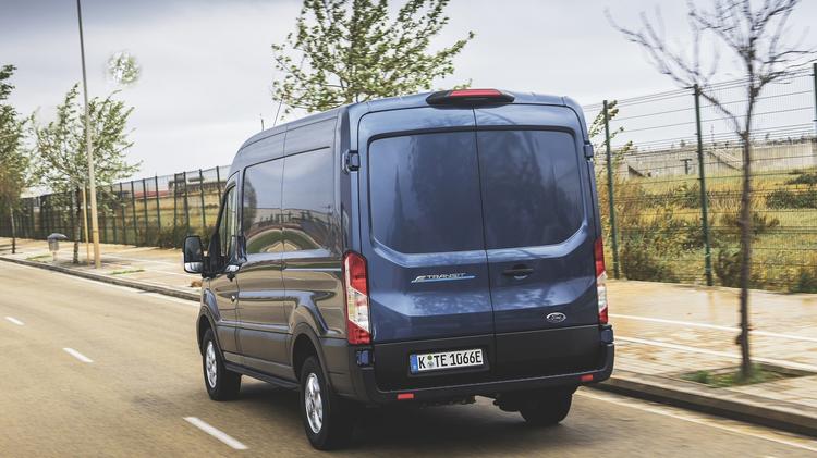 FORD TRANSIT 350 L3 DIESEL RWD 2.0 EcoBlue 130ps H2 HD Emissions Leader Van