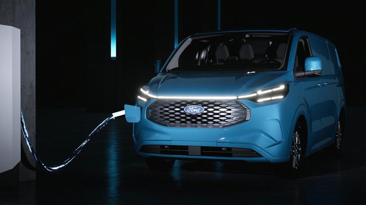 FORD E-TRANSIT CUSTOM 340 L1 ELECTRIC AWD 100kW 71kWh H1 Double Cab Van Trend Auto