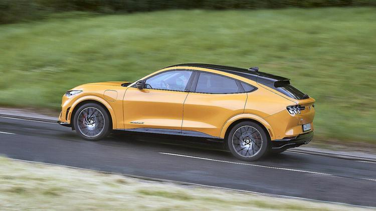 FORD MUSTANG MACH-E ESTATE 216kW Premium 91kWh RWD 5dr Auto [Tech+]