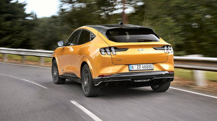 FORD MUSTANG MACH-E ESTATE 216kW Premium 91kWh RWD 5dr Auto [Tech+]