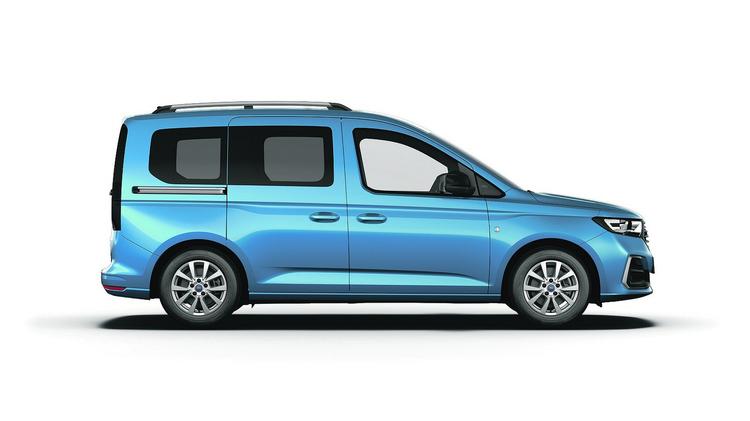 FORD TOURNEO CONNECT DIESEL ESTATE 2.0 EcoBlue Titanium 5dr Auto