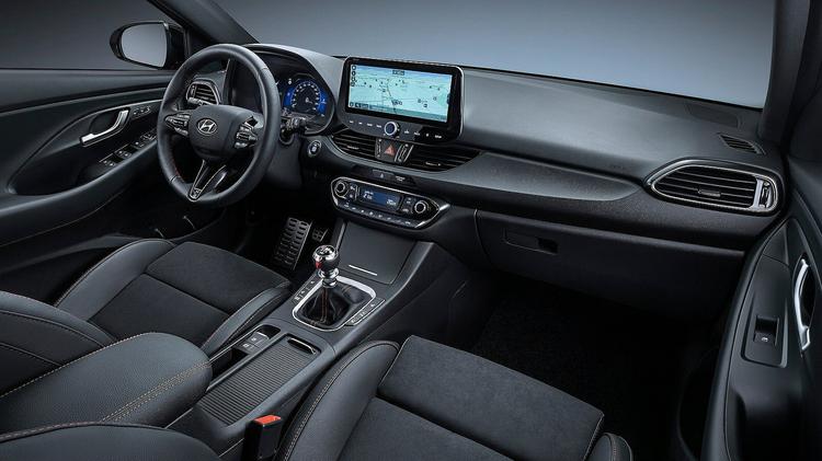 HYUNDAI I30 TOURER 1.5T GDi 48v Hybrid Advance 5dr DCT