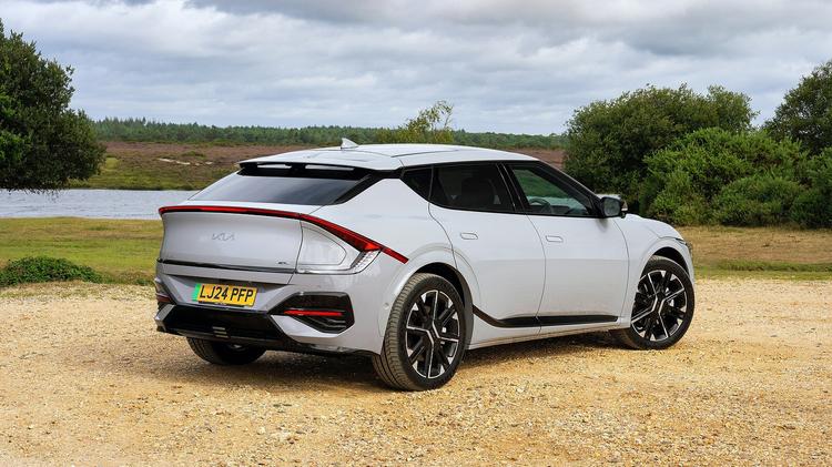KIA EV6 ELECTRIC ESTATE 166kW Air 84kWh 5dr Auto