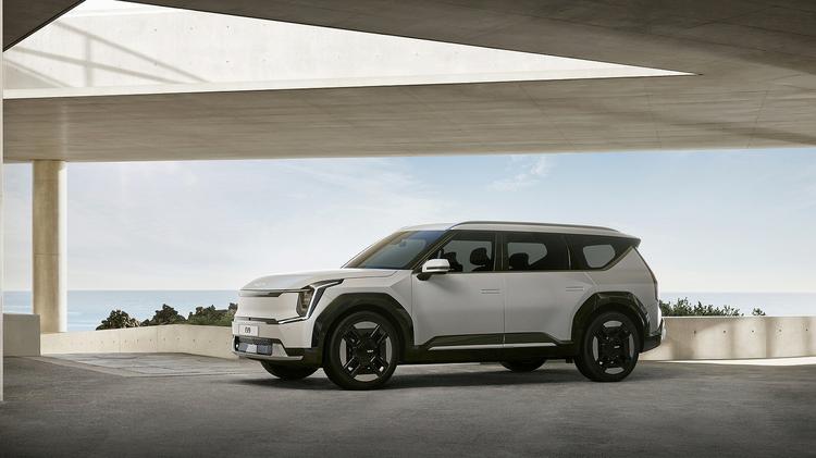 KIA EV9 ELECTRIC ESTATE 150kW Air 99.8kWh 5dr Auto