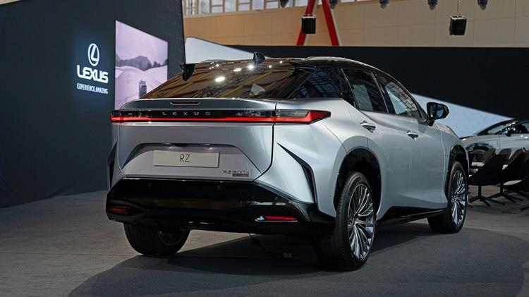 LEXUS RZ ELECTRIC ESTATE 450e 230kW Direct4 71.4 kWh 5dr Auto [Premium +]