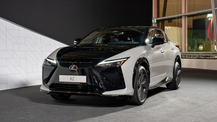 LEXUS RZ ELECTRIC ESTATE 450e 230kW Direct4 71.4 kWh 5dr Auto [Premium +]