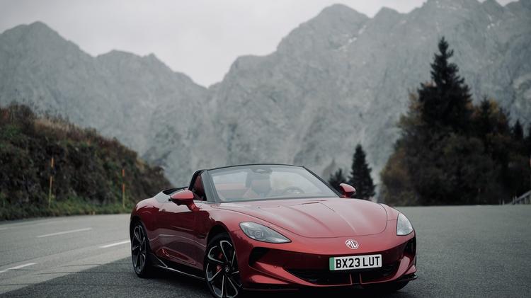 MG MOTOR UK CYBERSTER CONVERTIBLE 375kW GT Dual Motor 77 kWh 2dr AWD Auto