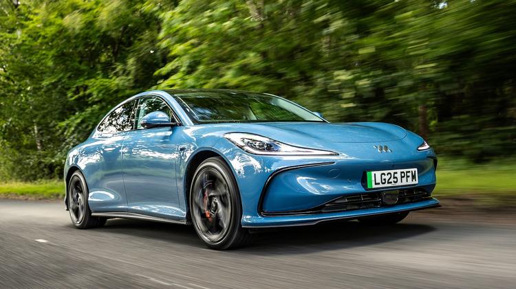 MG MOTOR UK IM5 ELECTRIC HATCHBACK 217kW Standard Range 75kWh 5dr Auto