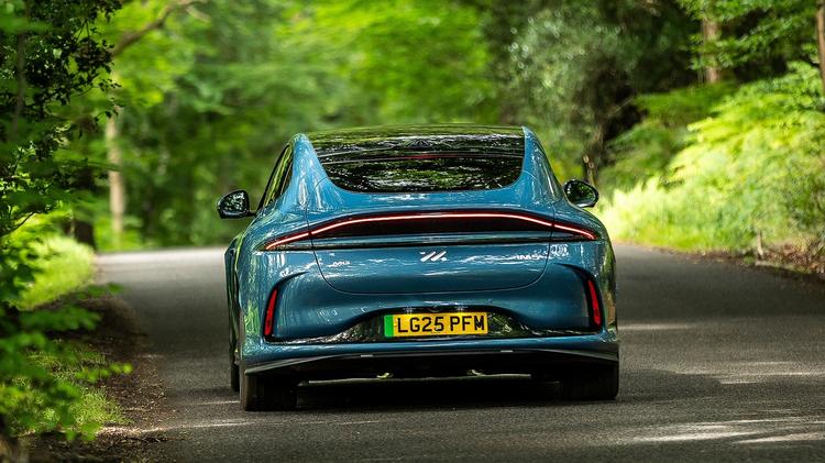 MG MOTOR UK IM5 ELECTRIC HATCHBACK 217kW Standard Range 75kWh 5dr Auto