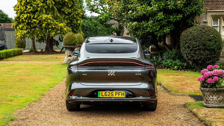 MG MOTOR UK IM6 ELECTRIC ESTATE 300kW Long Range 100kWh 5dr Auto