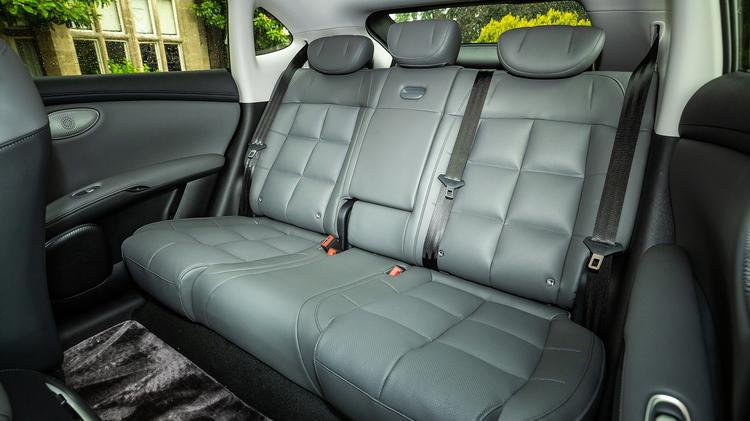 MG MOTOR UK IM6 ELECTRIC ESTATE 300kW Long Range 100kWh 5dr Auto