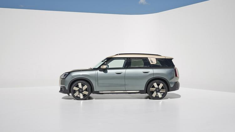 MINI COUNTRYMAN HATCHBACK 1.5 C Classic 5dr Auto