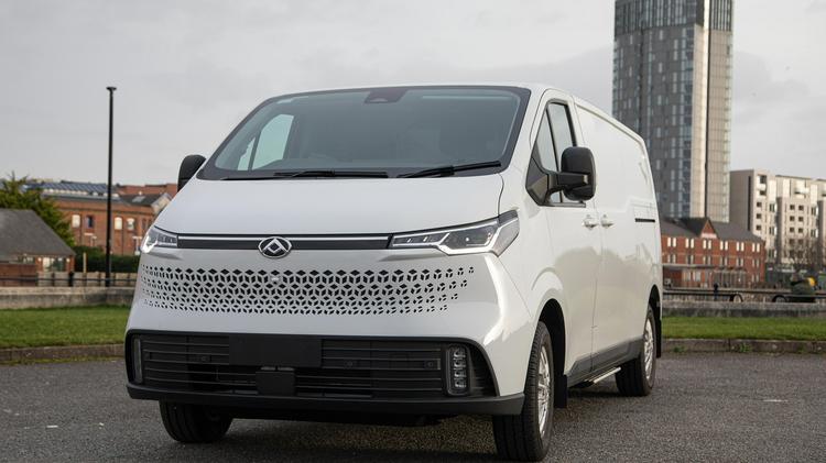 MAXUS DELIVER 7 L2 DIESEL FWD 2.0 D20 H1 Van