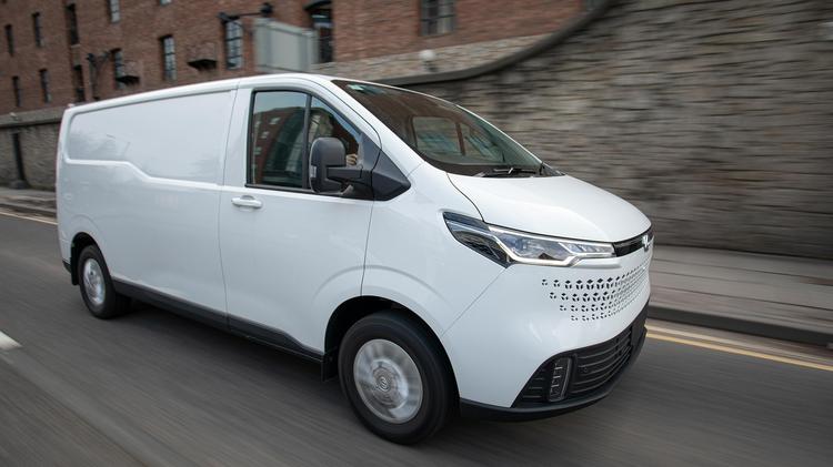 MAXUS DELIVER 7 L2 DIESEL FWD 2.0 D20 H1 Van