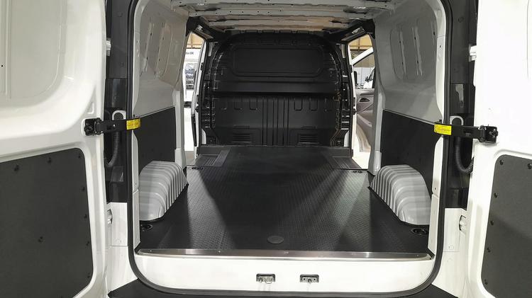 MAXUS DELIVER 7 L2 DIESEL FWD 2.0 D20 H1 Van