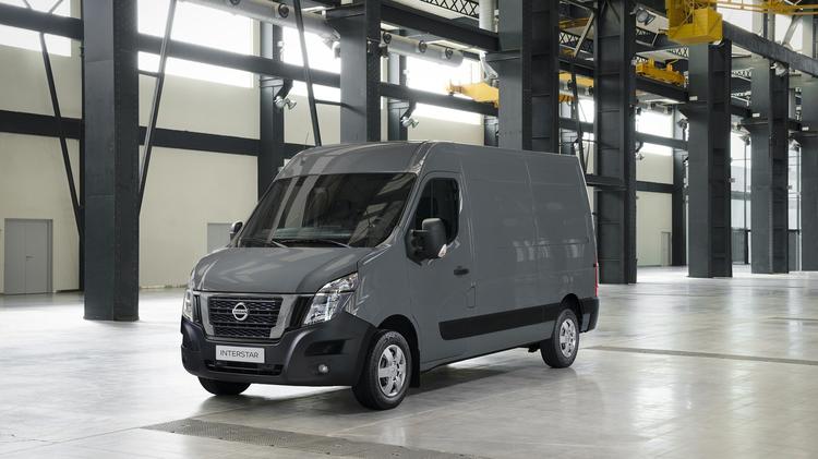 NISSAN INTERSTAR 2.0 dci 130ps H3 Acenta Van