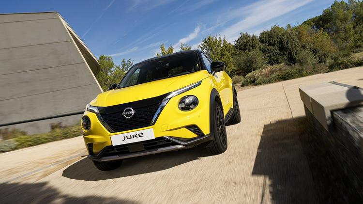 NISSAN JUKE HATCHBACK 1.6 Hybrid Tekna 5dr Auto