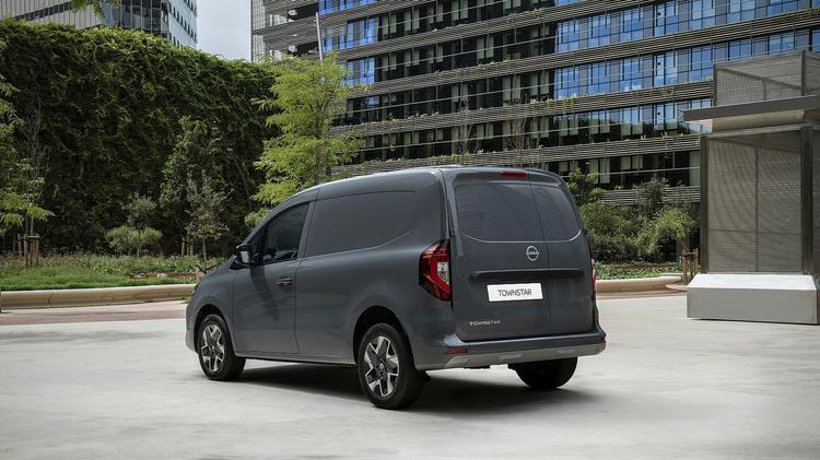 NISSAN TOWNSTAR L2 PETROL 1.3 Acenta Van