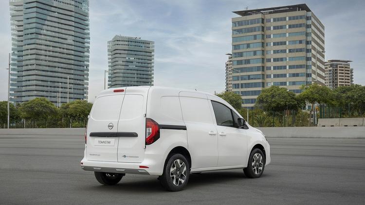 NISSAN TOWNSTAR L2 PETROL 1.3 Acenta Van