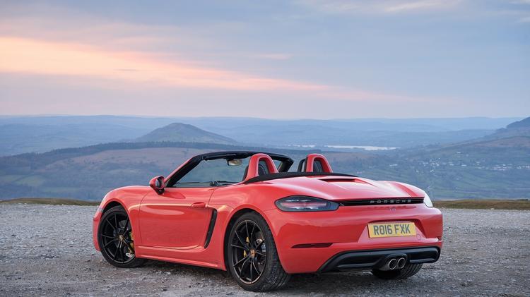 PORSCHE 718 BOXSTER ROADSTER 2.5 S 2dr