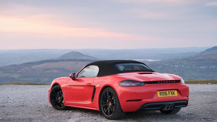 PORSCHE 718 BOXSTER ROADSTER 2.5 S 2dr