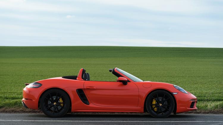 PORSCHE 718 BOXSTER ROADSTER 2.5 S 2dr