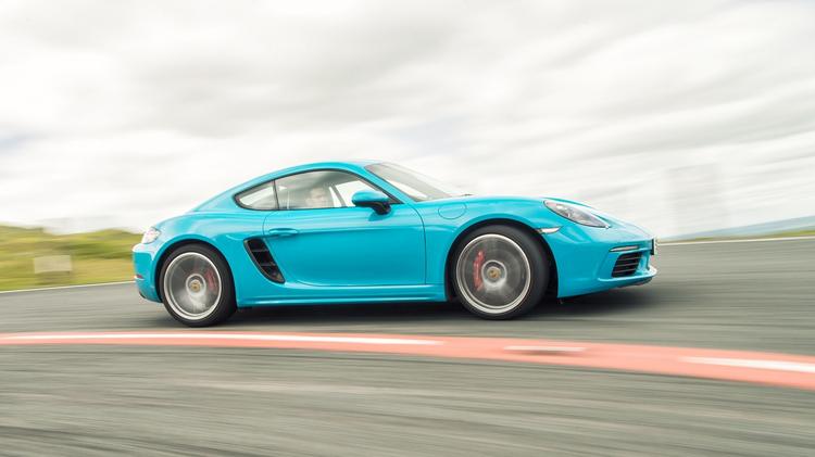 PORSCHE 718 CAYMAN COUPE 2.0 2dr