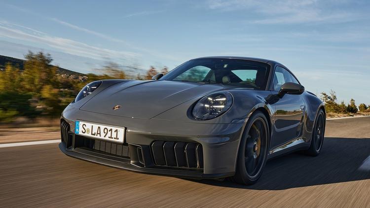 PORSCHE 911 [992] CARRERA COUPE GTS t-Hybrid 2dr PDK [4 Seat]