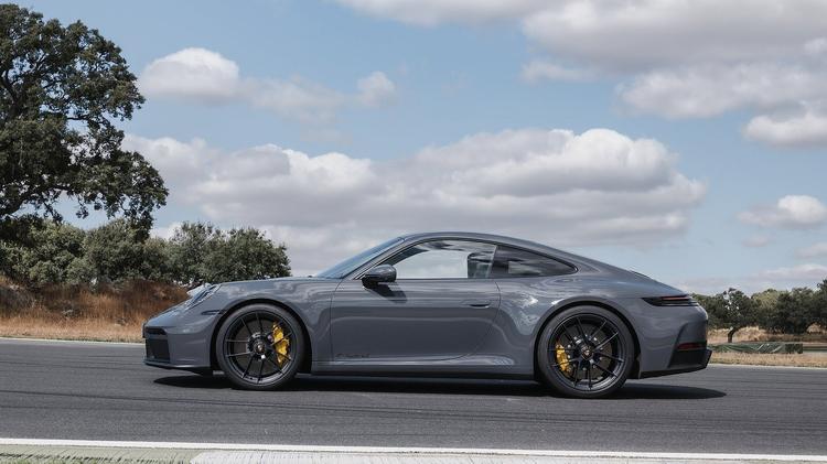 PORSCHE 911 [992] CARRERA COUPE GTS t-Hybrid 2dr PDK [4 Seat]