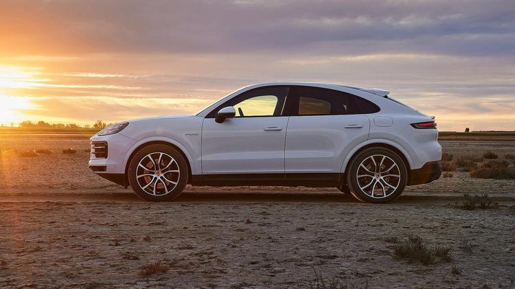 PORSCHE CAYENNE COUPE E-Hybrid 5dr Tiptronic S [5 Seat]
