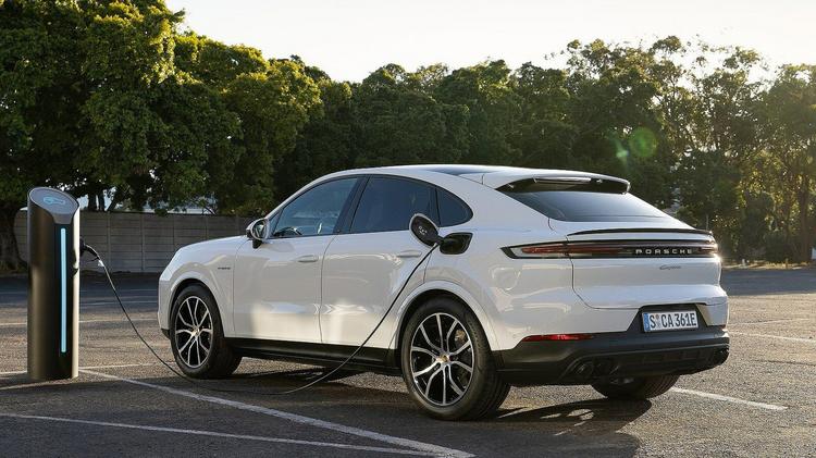 PORSCHE CAYENNE COUPE E-Hybrid 5dr Tiptronic S [5 Seat]