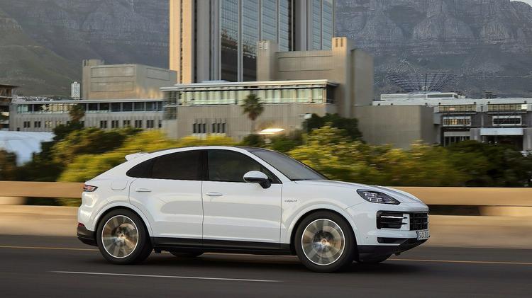 PORSCHE CAYENNE COUPE E-Hybrid 5dr Tiptronic S [5 Seat]