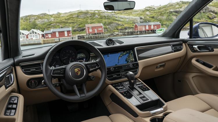 PORSCHE MACAN ESTATE 5dr PDK