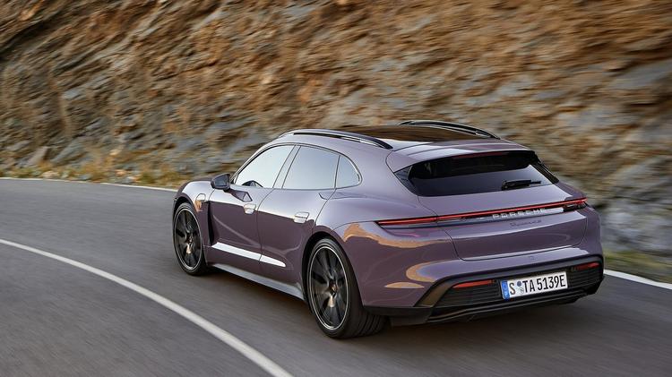 PORSCHE TAYCAN SPORT TURISMO 570kW Turbo S 105kWh 5dr Auto [5 Seat]