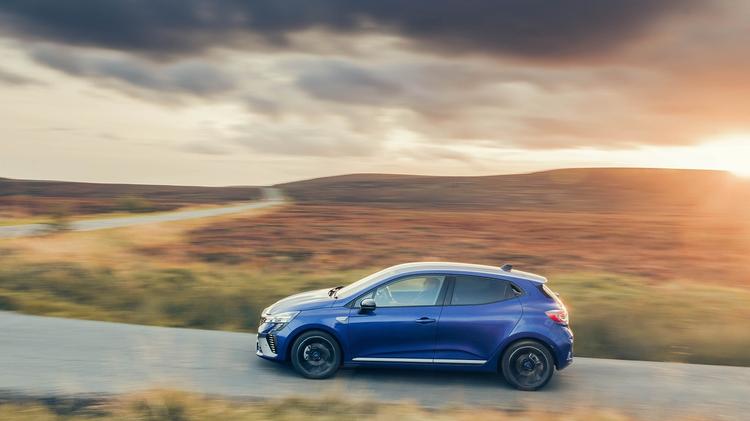 RENAULT CLIO HATCHBACK 1.6 E-TECH full hybrid 145 Evolution 5dr Auto