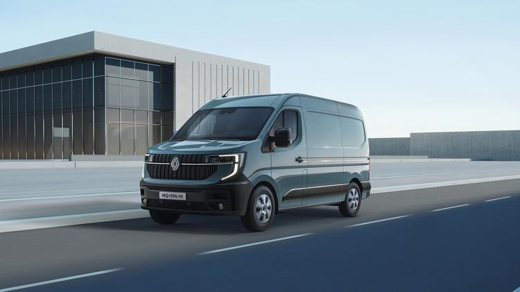 RENAULT MASTER LWB DIESEL FWD LL35dCi 150 Advance Low Roof D/Cab Dropside
