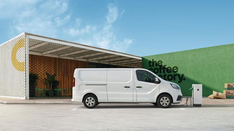 RENAULT TRAFIC LL30 90kW 52kWh Advance Van Auto