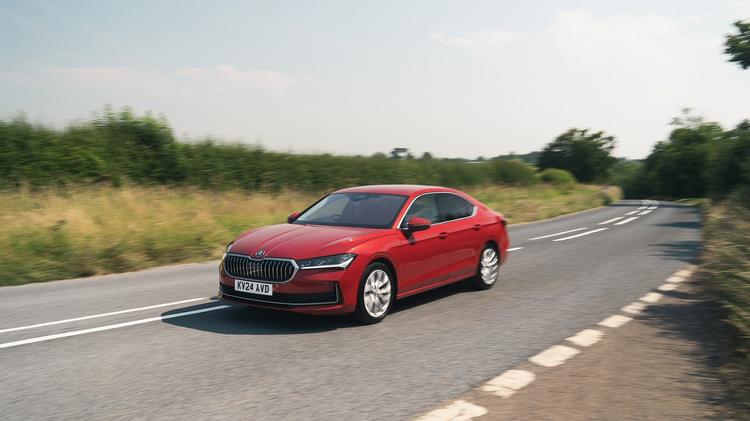 SKODA SUPERB DIESEL HATCHBACK 2.0 TDI SE L 5dr DSG