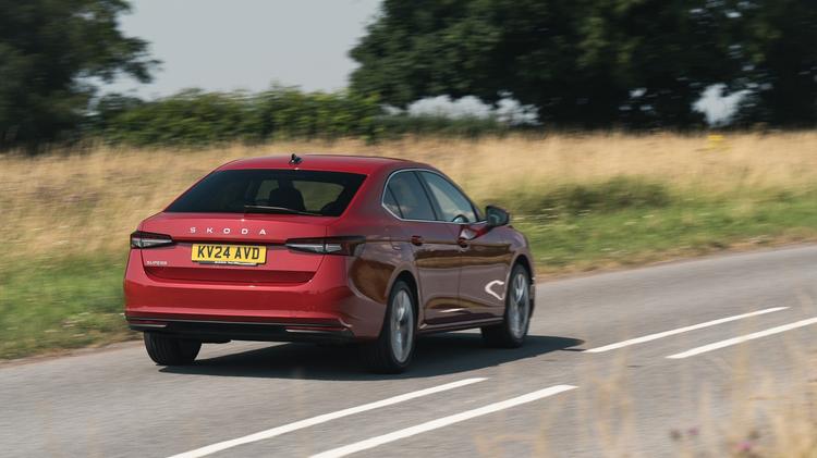 SKODA SUPERB DIESEL HATCHBACK 2.0 TDI SE L 5dr DSG