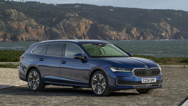 SKODA SUPERB ESTATE 1.5 TSI e-TEC SE Technology 5dr DSG